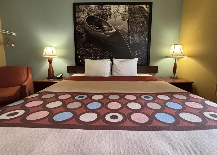 Hotel Super 8 By Wyndham Staunton