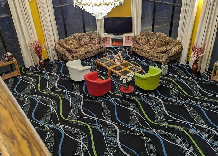 Super 8 By Wyndham Hotel Staunton