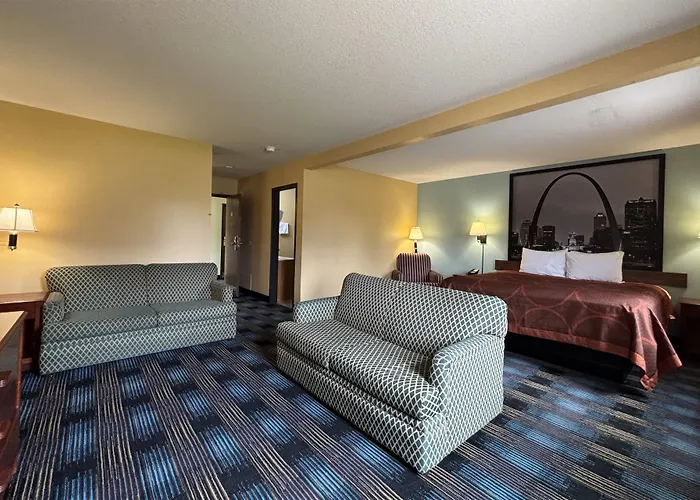 Super 8 By Wyndham Отель Staunton