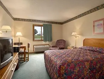 Super 8 By Wyndham Hotel Staunton